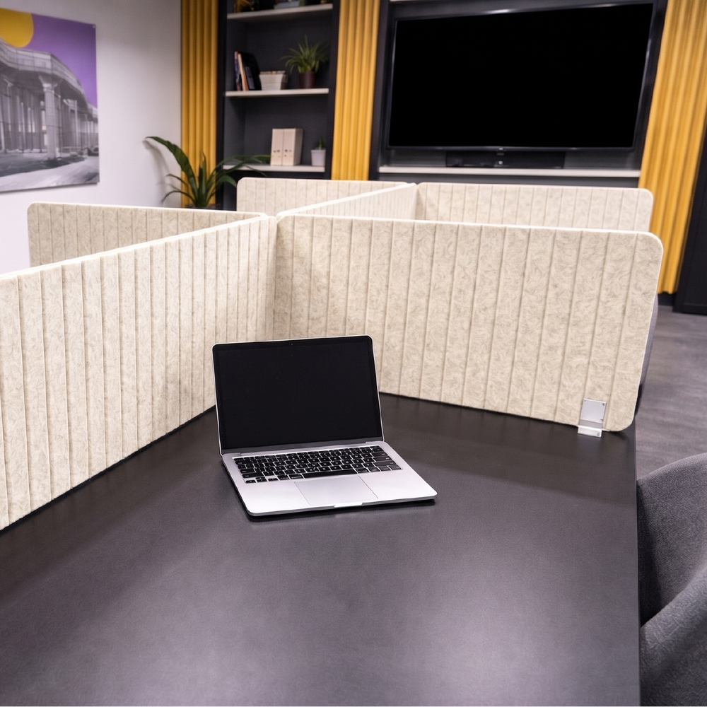 Desk Divider Screen – Decorative – 12mm PET Felt